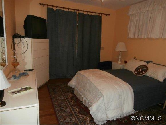 Wolf Laurel - Residential