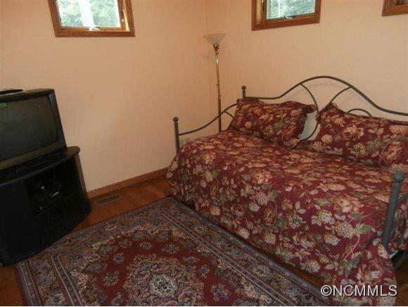 Wolf Laurel - Residential