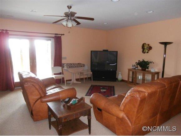 Wolf Laurel - Residential