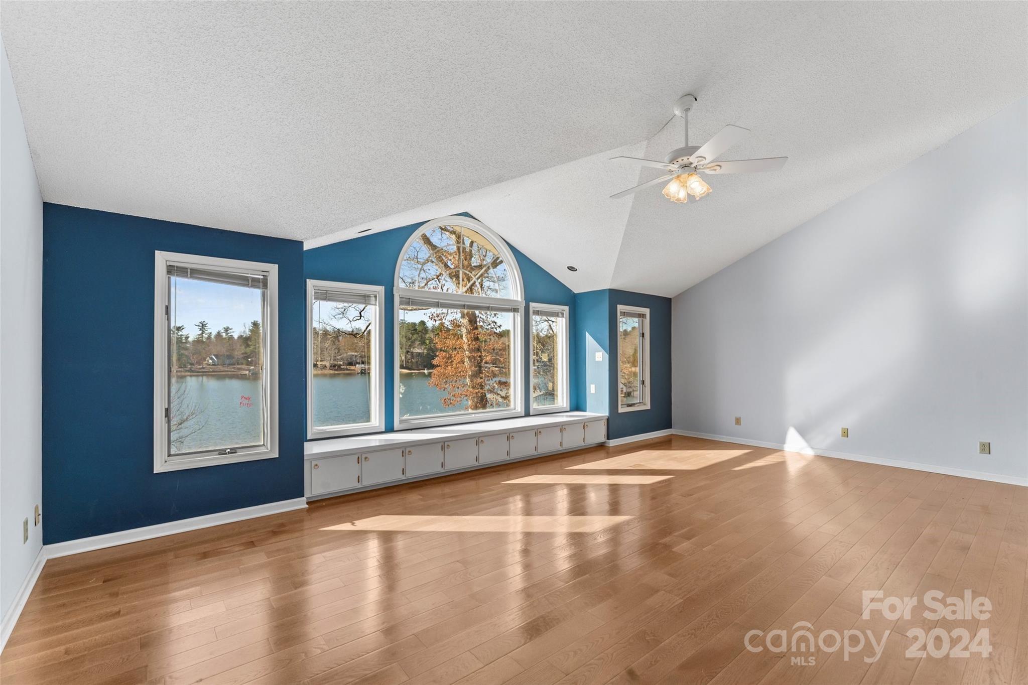 Holiday shores - Residential