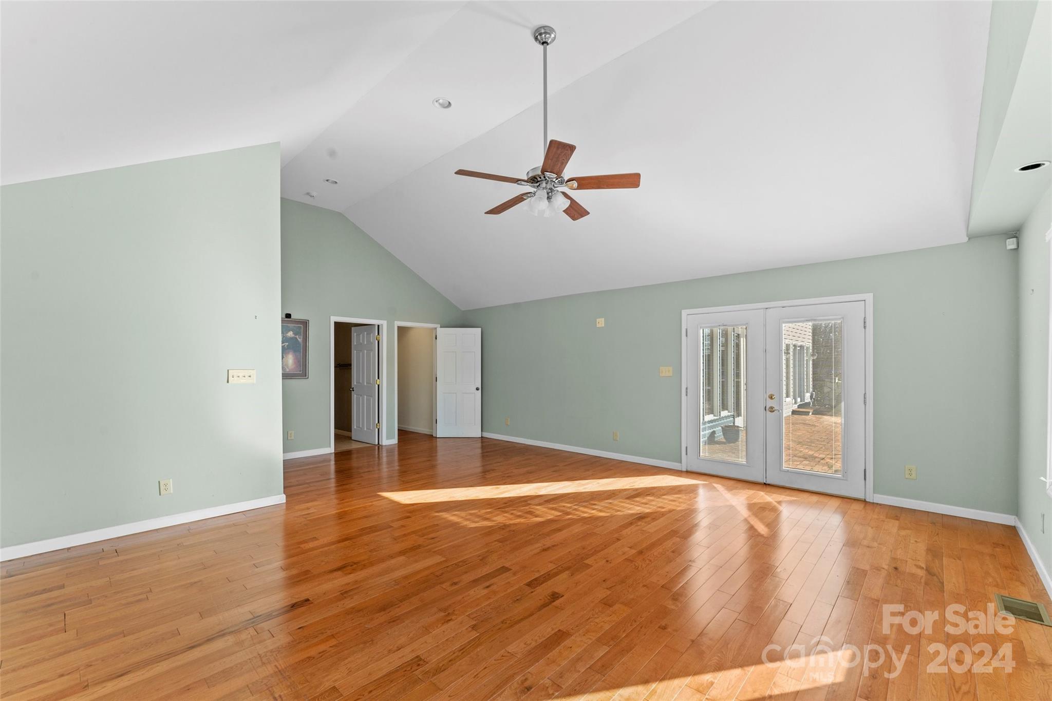 Holiday shores - Residential