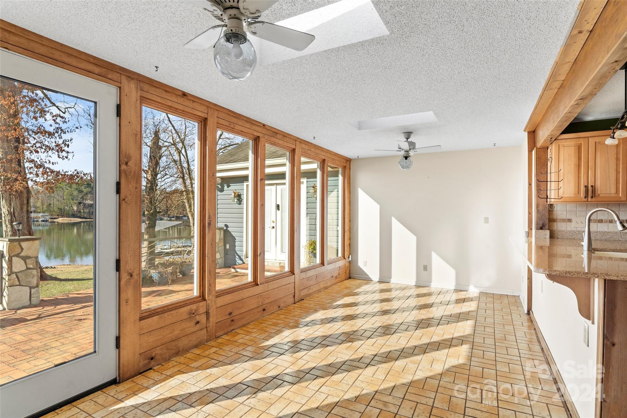 Holiday shores - Residential