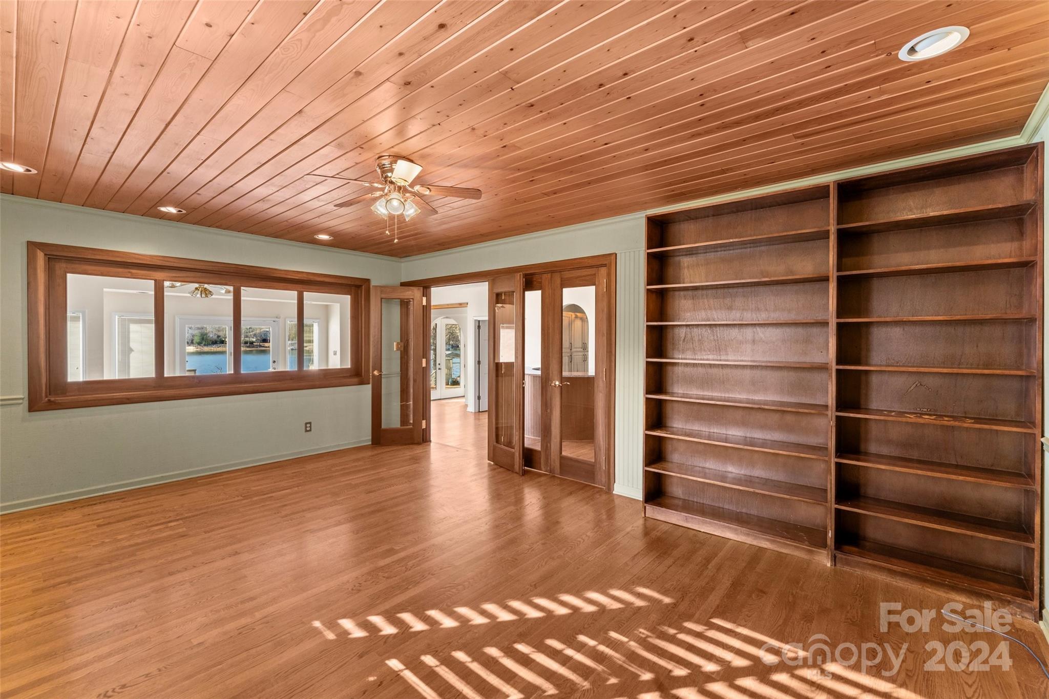 Holiday shores - Residential