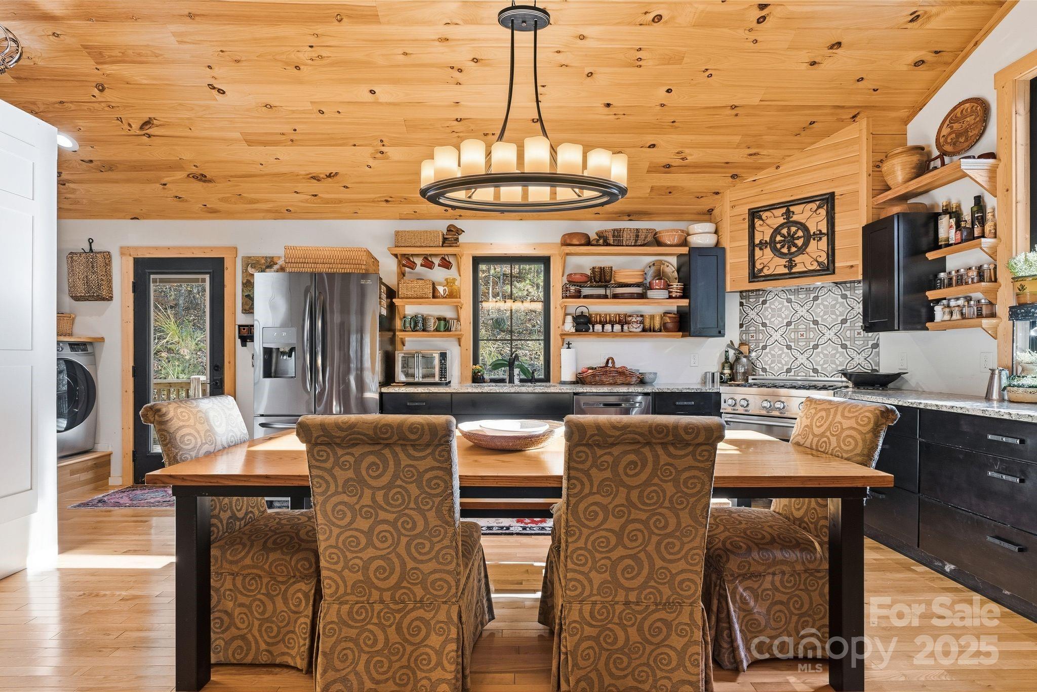 123 Holly Hill Farm Road