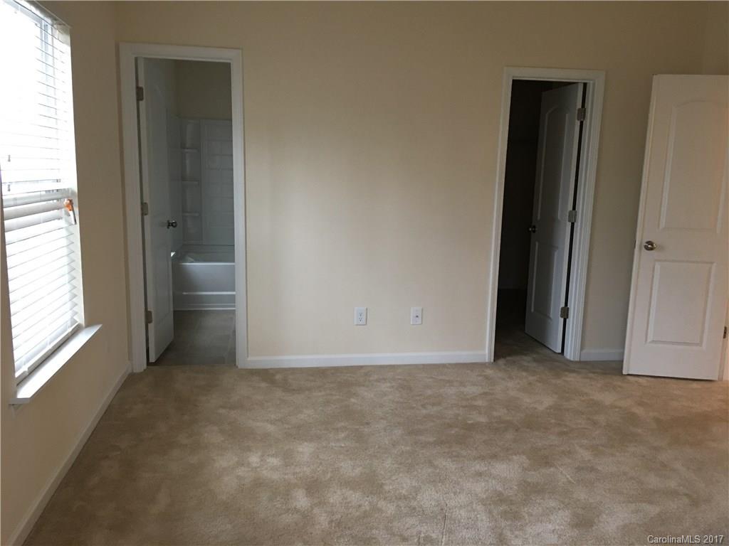 Woodburn Crossing - Residential Lease