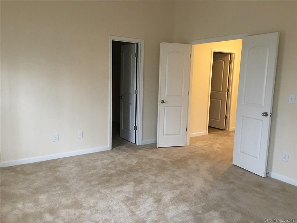 Woodburn Crossing - Residential Lease