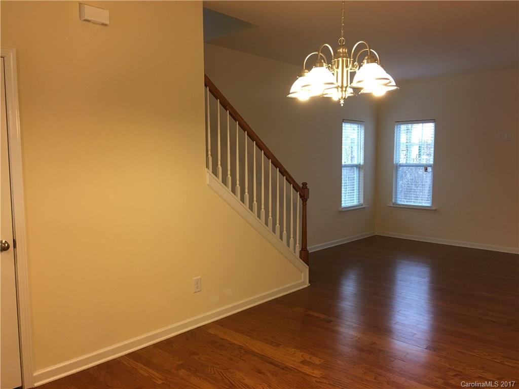 Woodburn Crossing - Residential Lease