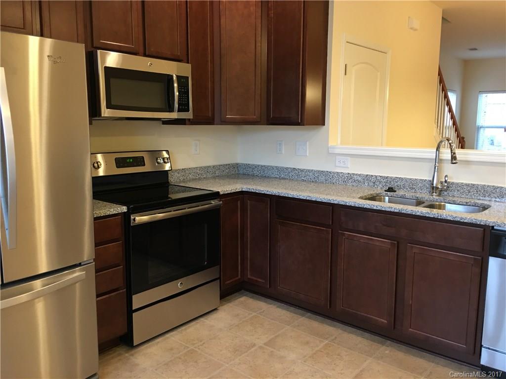 Woodburn Crossing - Residential Lease