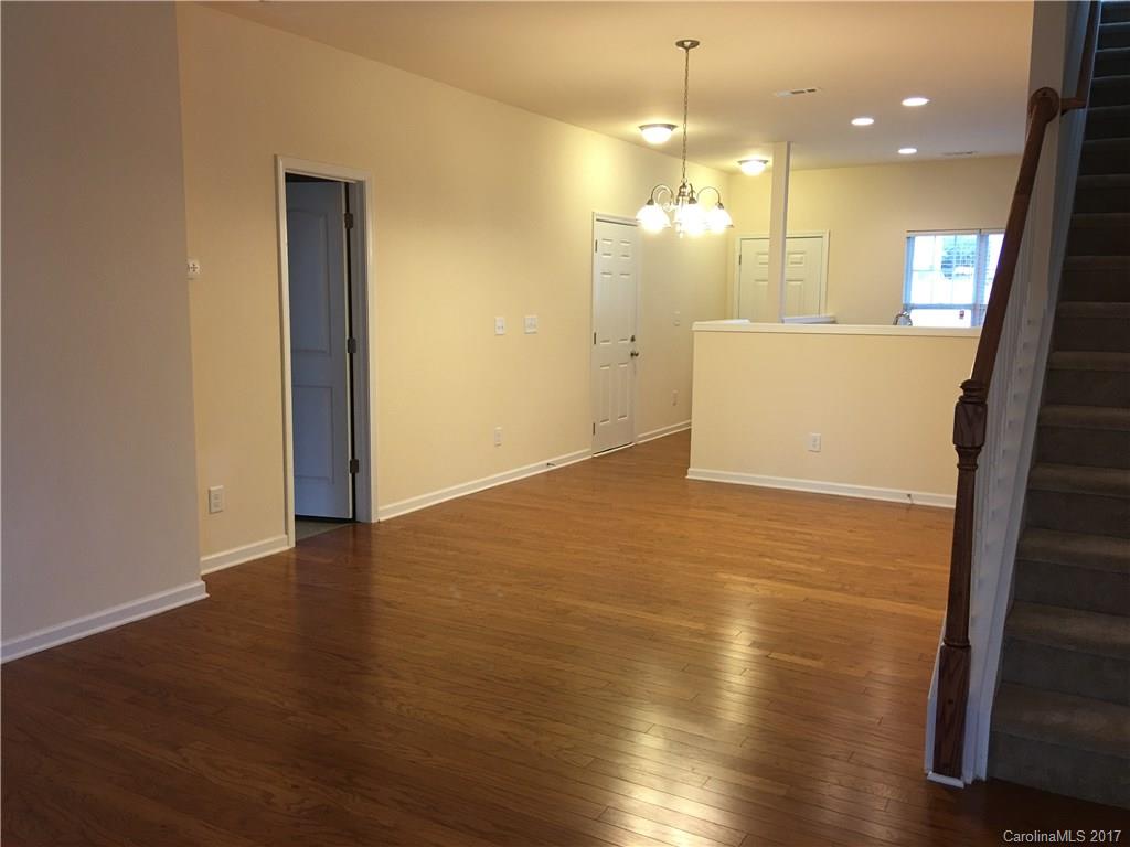 Woodburn Crossing - Residential Lease