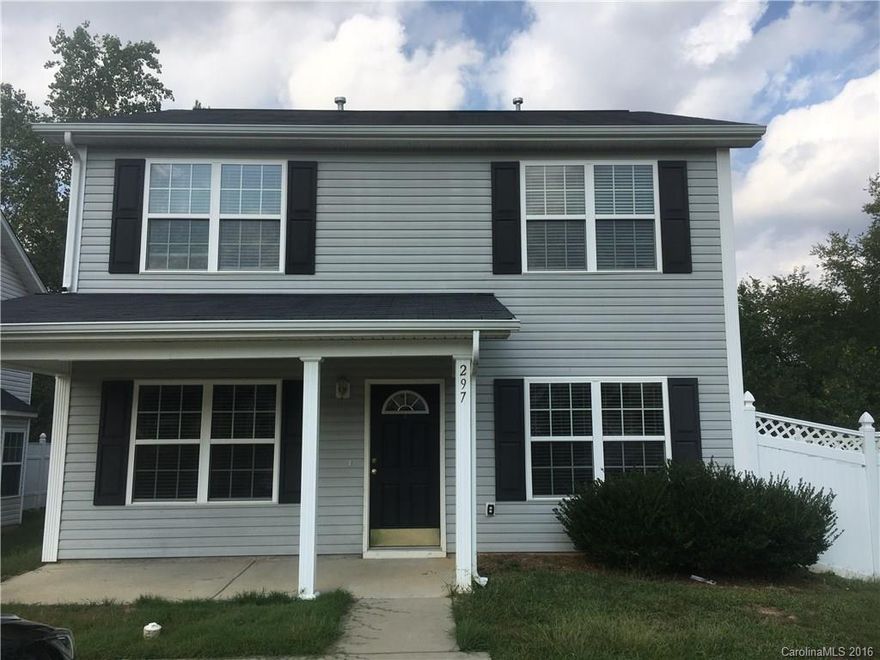 Open floor plan, large bedroom on the main floor could be used as a media room. Nice size pantry and separate laundry area.  Large master bedroom with ceiling fan and walk in closet.  Huge master bath with dual vanities and garden tub. Large deck and fenced area for pets.
