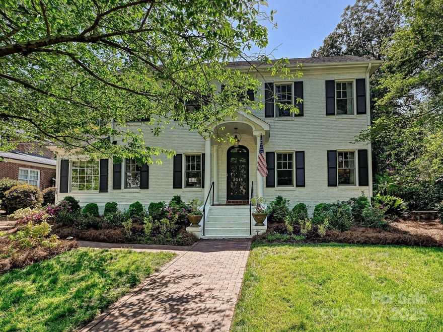 Welcome to 2018 Radcliffe in the heart of Myers Park.  Here you will find a wonderful home with so many features you can't imagine.  From a stately presence when viewed from the street to the newly updated chefs kitchen to the new laundry room, to the private upstairs office and to the most fantastically UPDATED Primary Suite with a primary bath to die for.
Four spacious bedrooms with one downstairs with a full bath.  This room currently serves as a den as well.  The covered patio has an outdoor fireplace with tv over it, perfect for year round entertaining.   A fenced in lot with electric gate assures complete privacy.