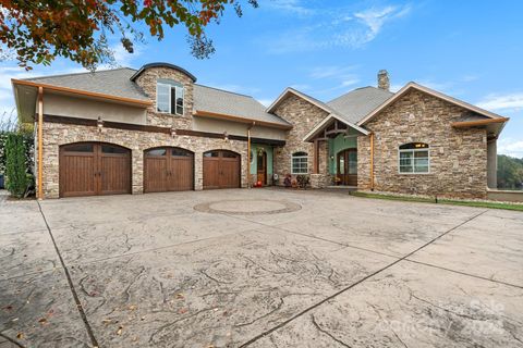 A home in Hickory