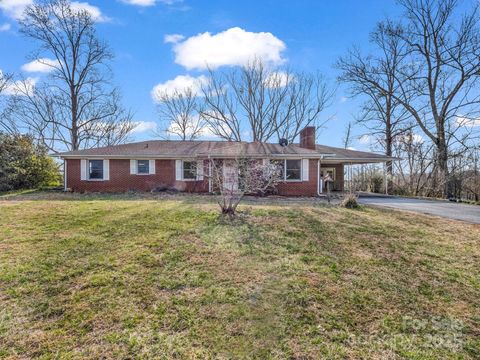 6 Rachel Bell Road Mill Spring NC 28756