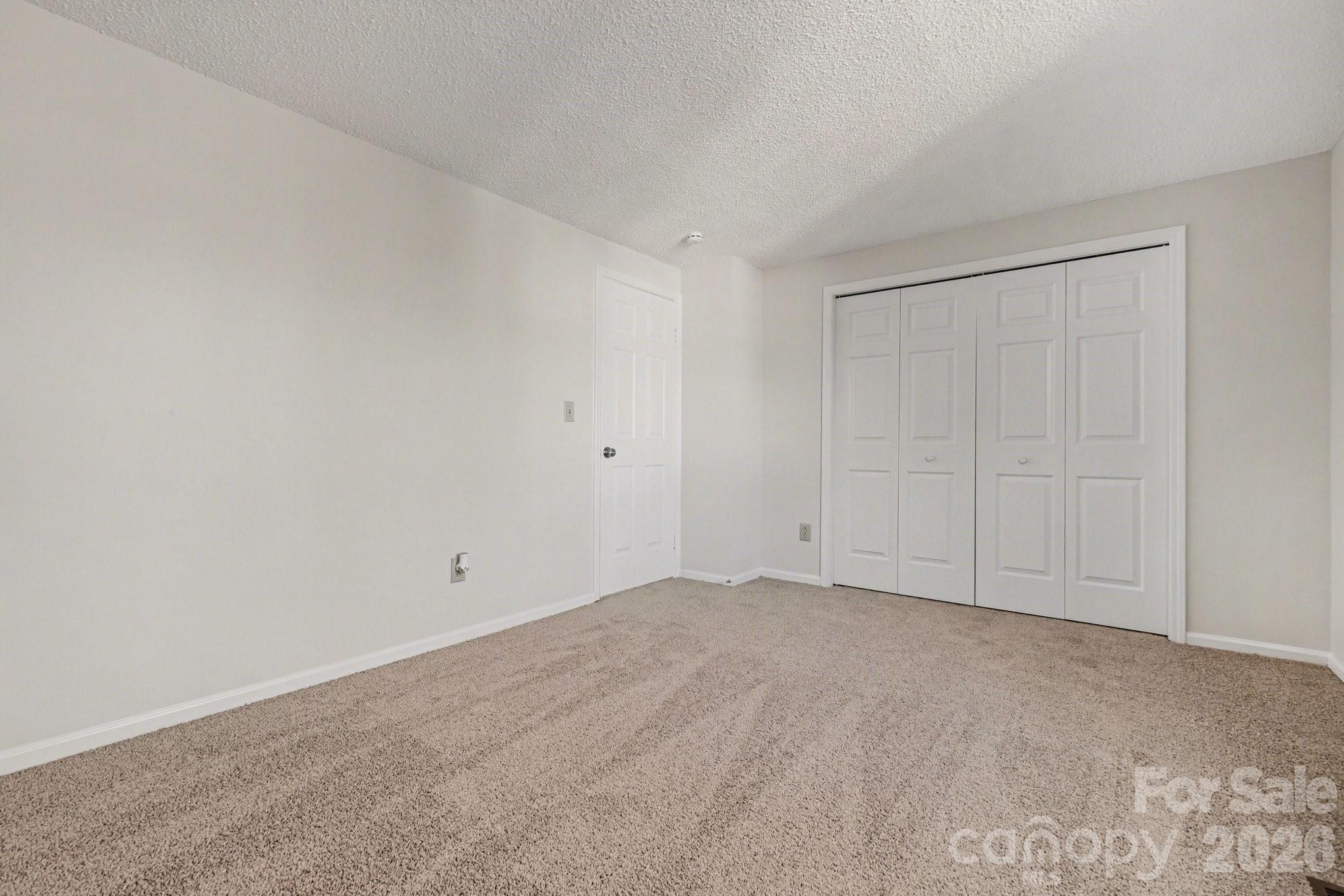 Sardis Court Townhomes - Residential