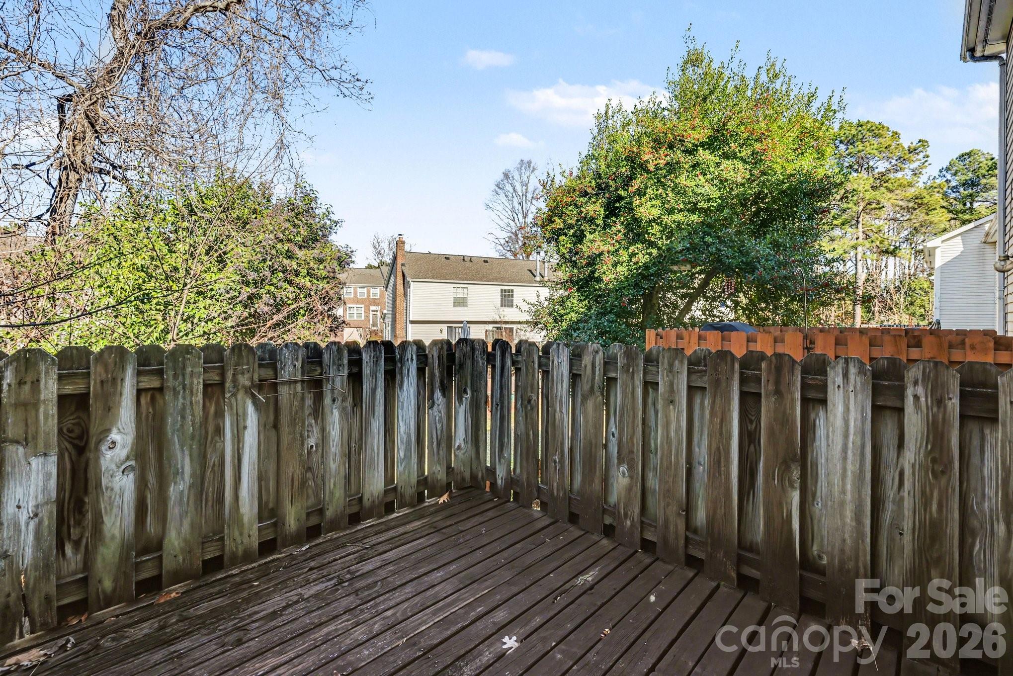 Sardis Court Townhomes - Residential