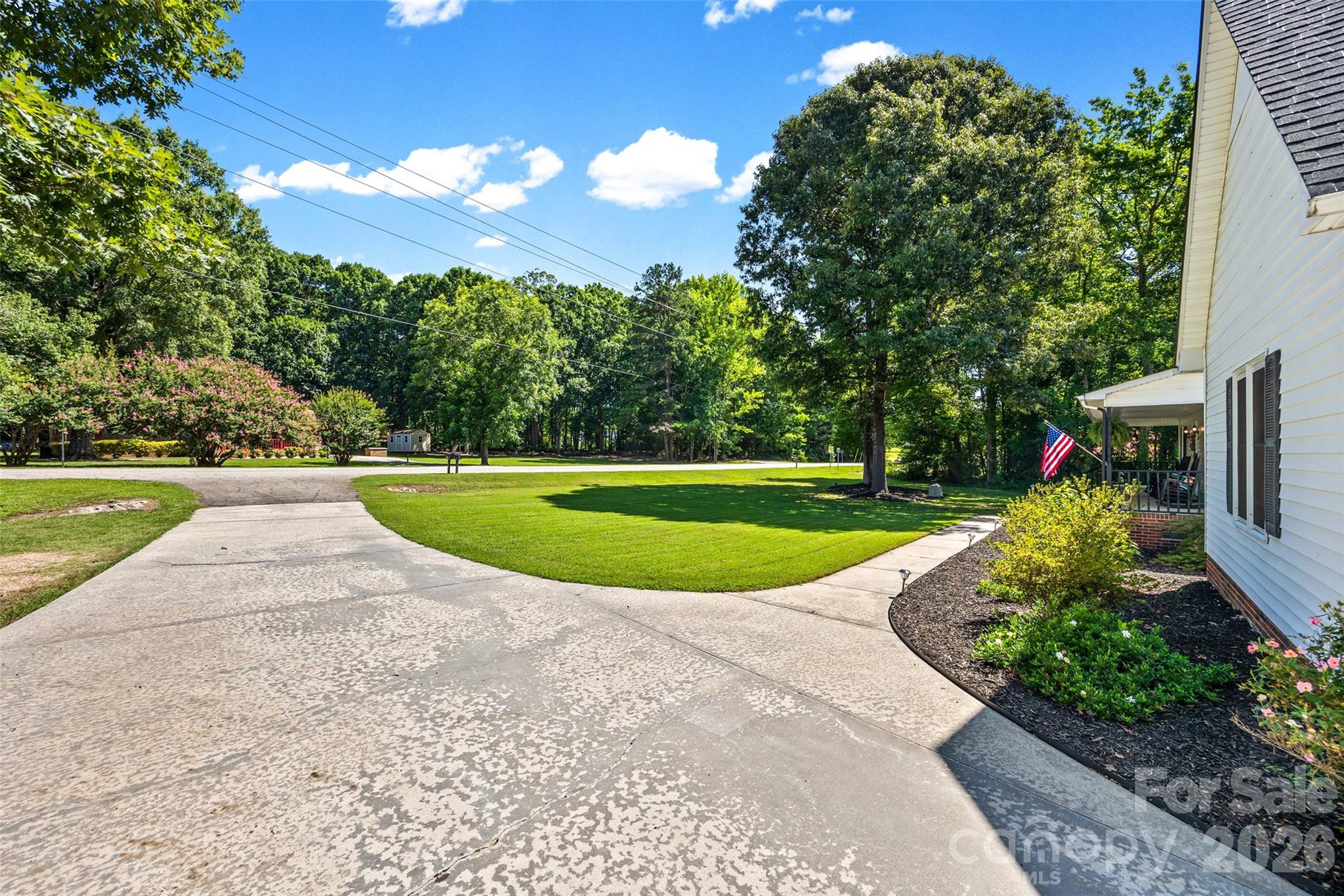 143 Old Limestone Road E