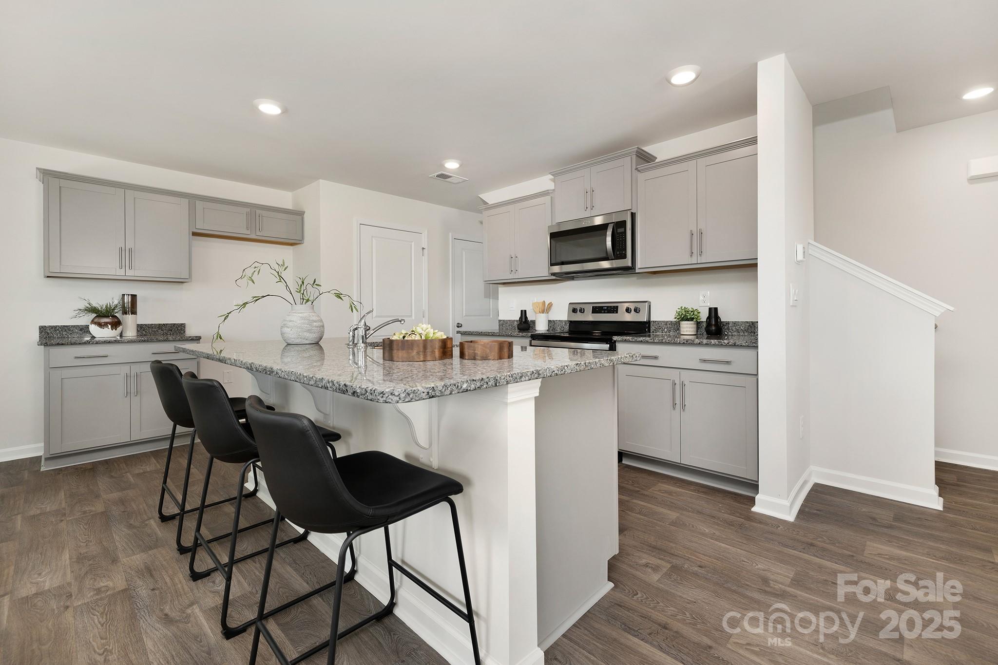 1065 20th Avenue Loop SE