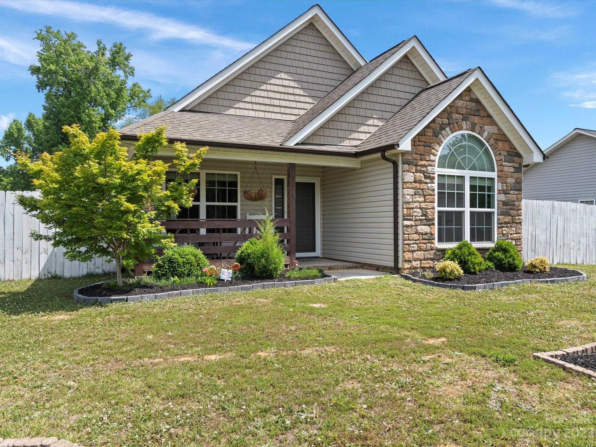 Photo 1 of 27 — 1303 Brantley Road, Kannapolis, NC 28083