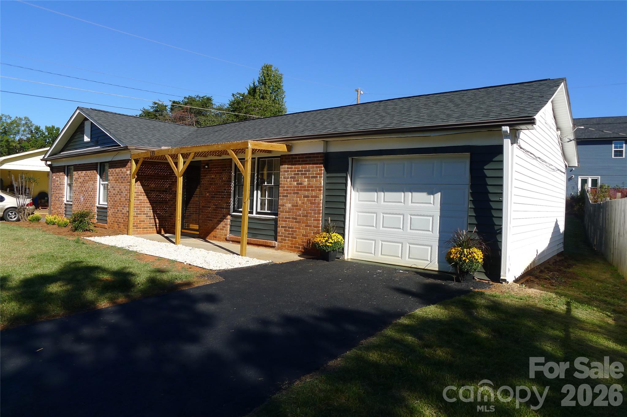 133 Windward Circle