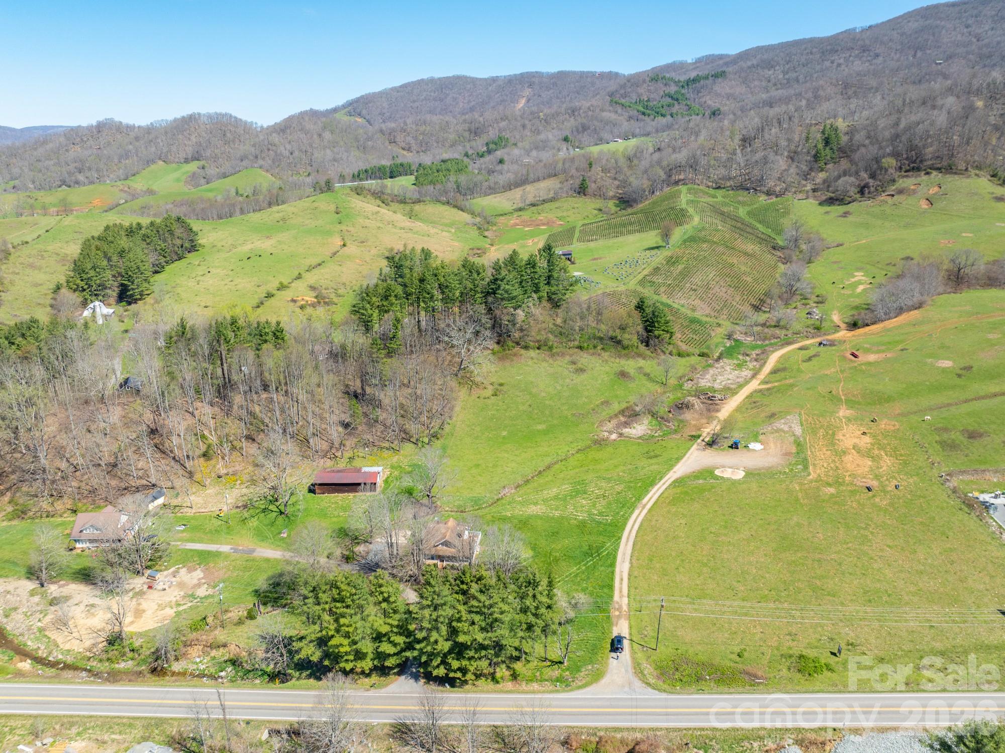 4634 N Hwy 421 Highway N