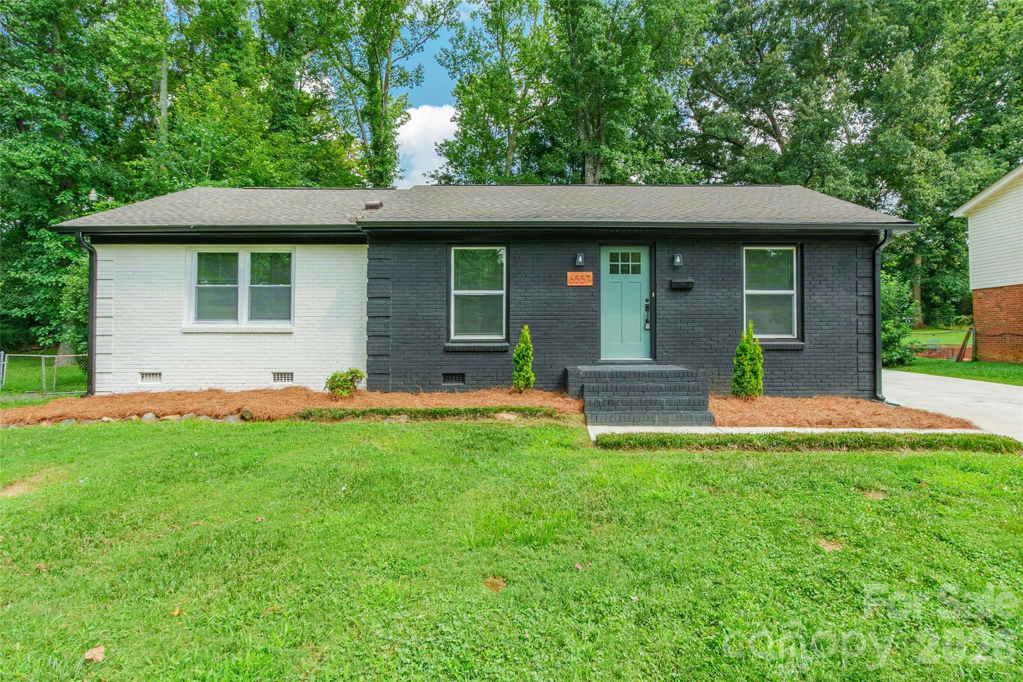 6557 Covecreek Drive, Charlotte, NC, 28215