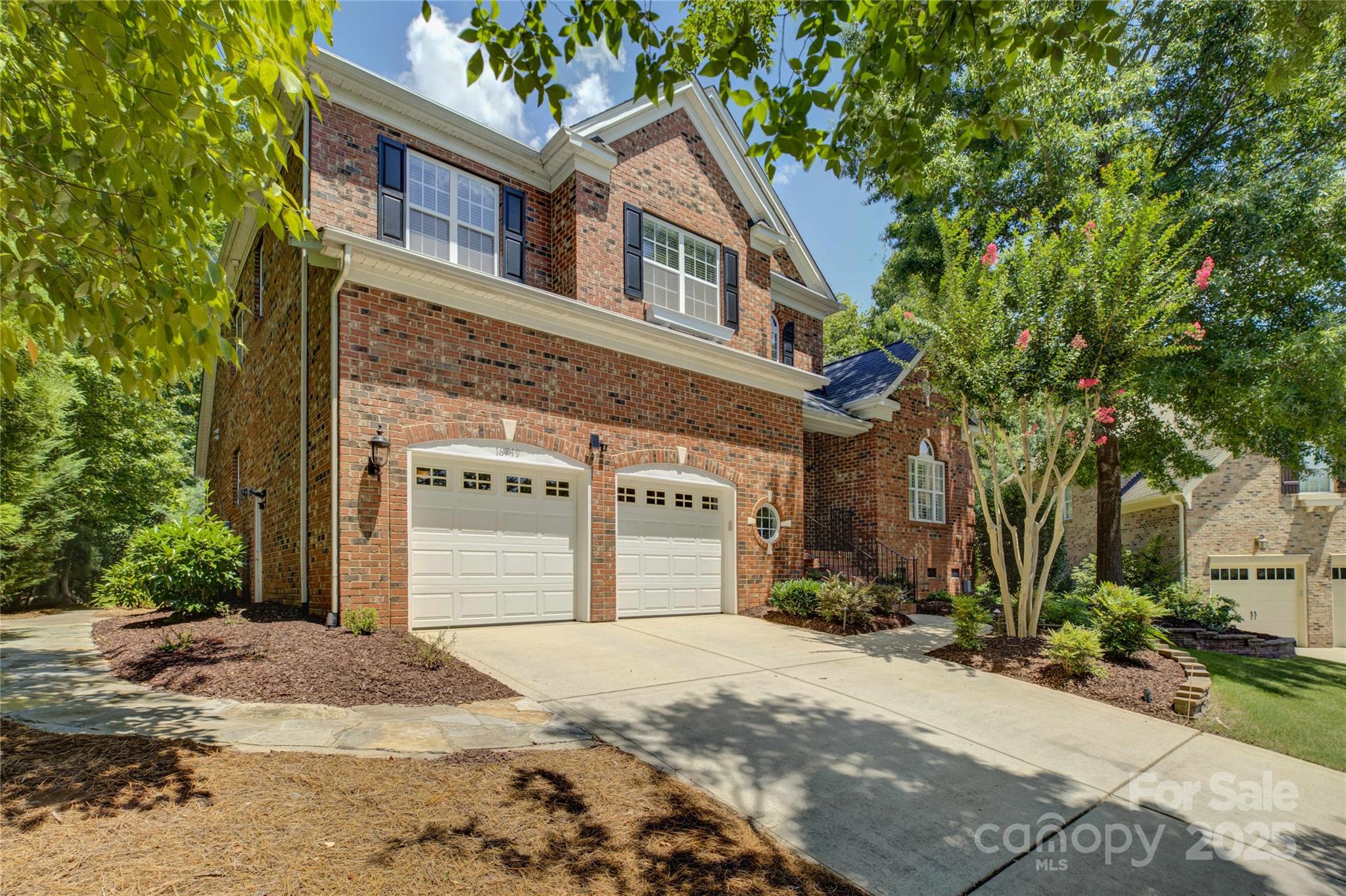 16749 Hammock Creek Place