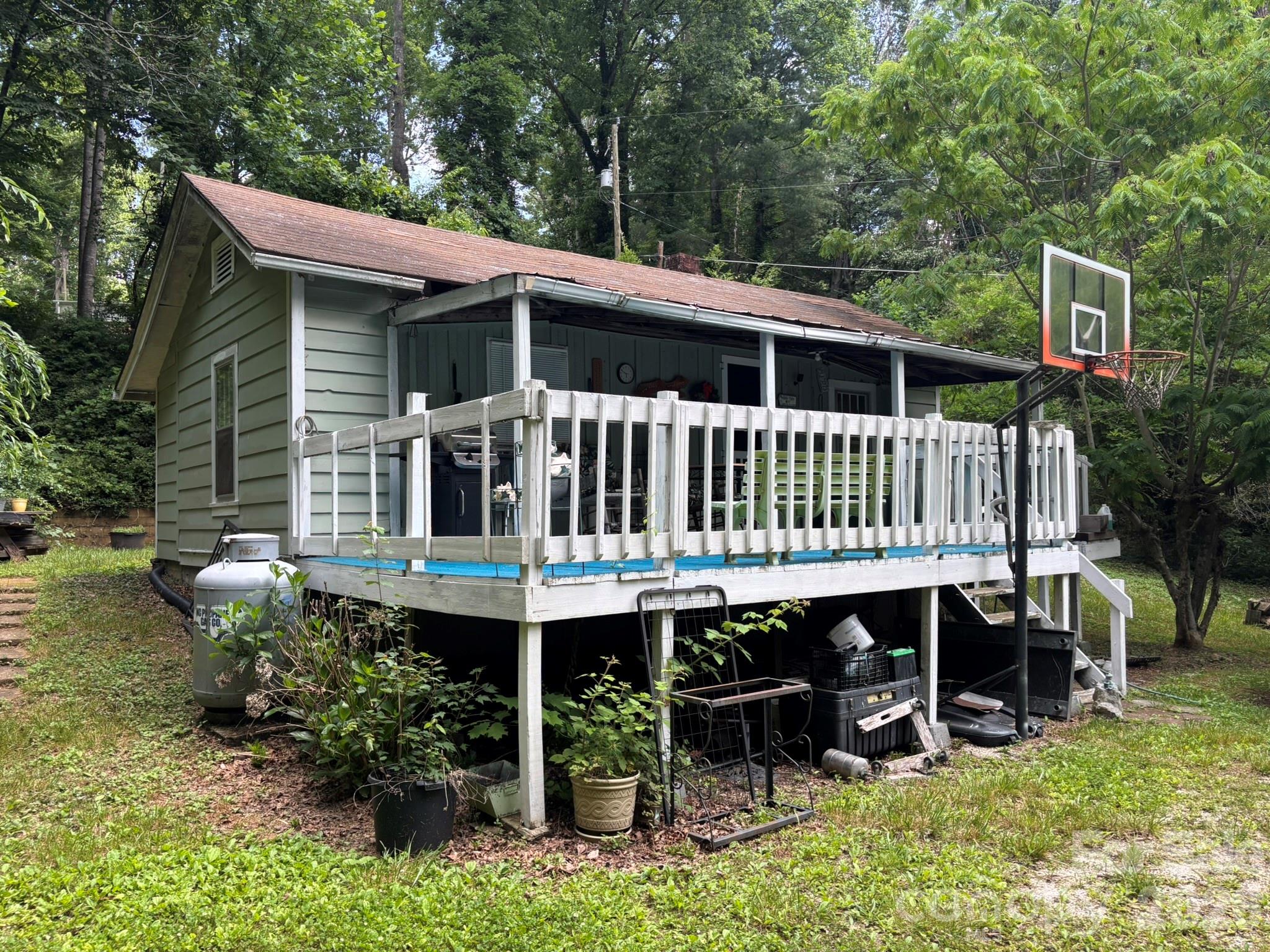 547 Avery Creek Road