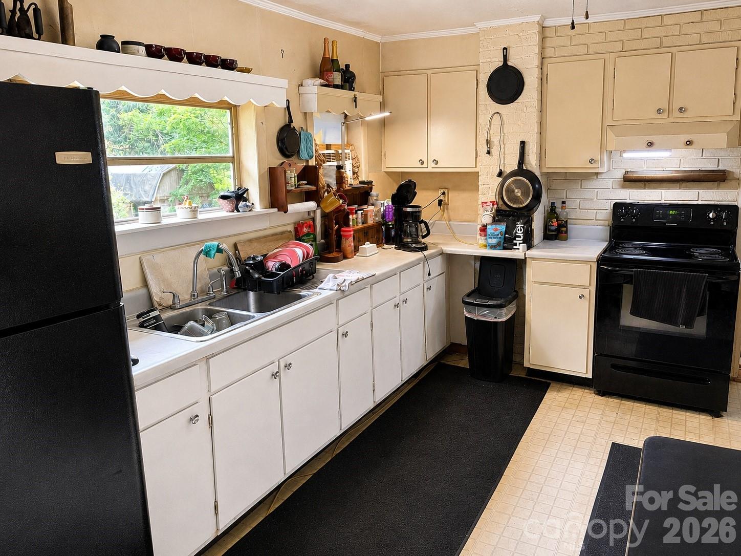 547 Avery Creek Road