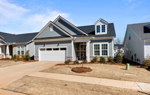 8016 Brookbank Drive Charlotte NC 28269
