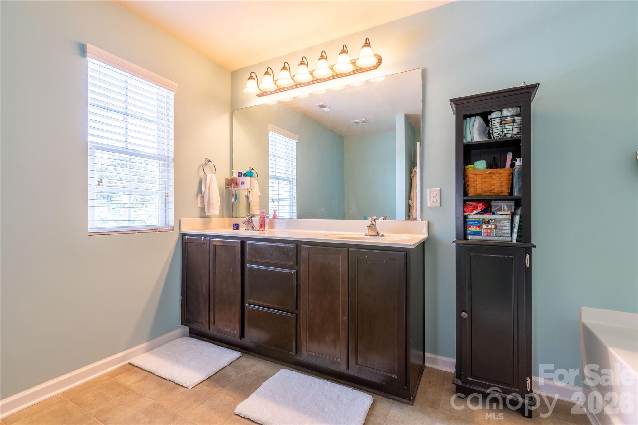 Wyndmoor - Residential