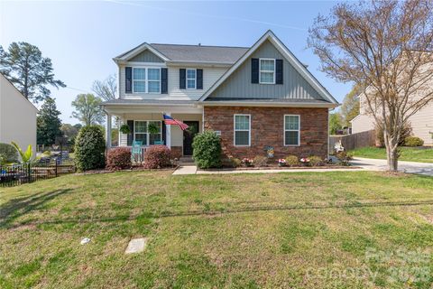 Photo of 19449 Smith Circle, Cornelius, NC 28031 (MLS # 4347470)