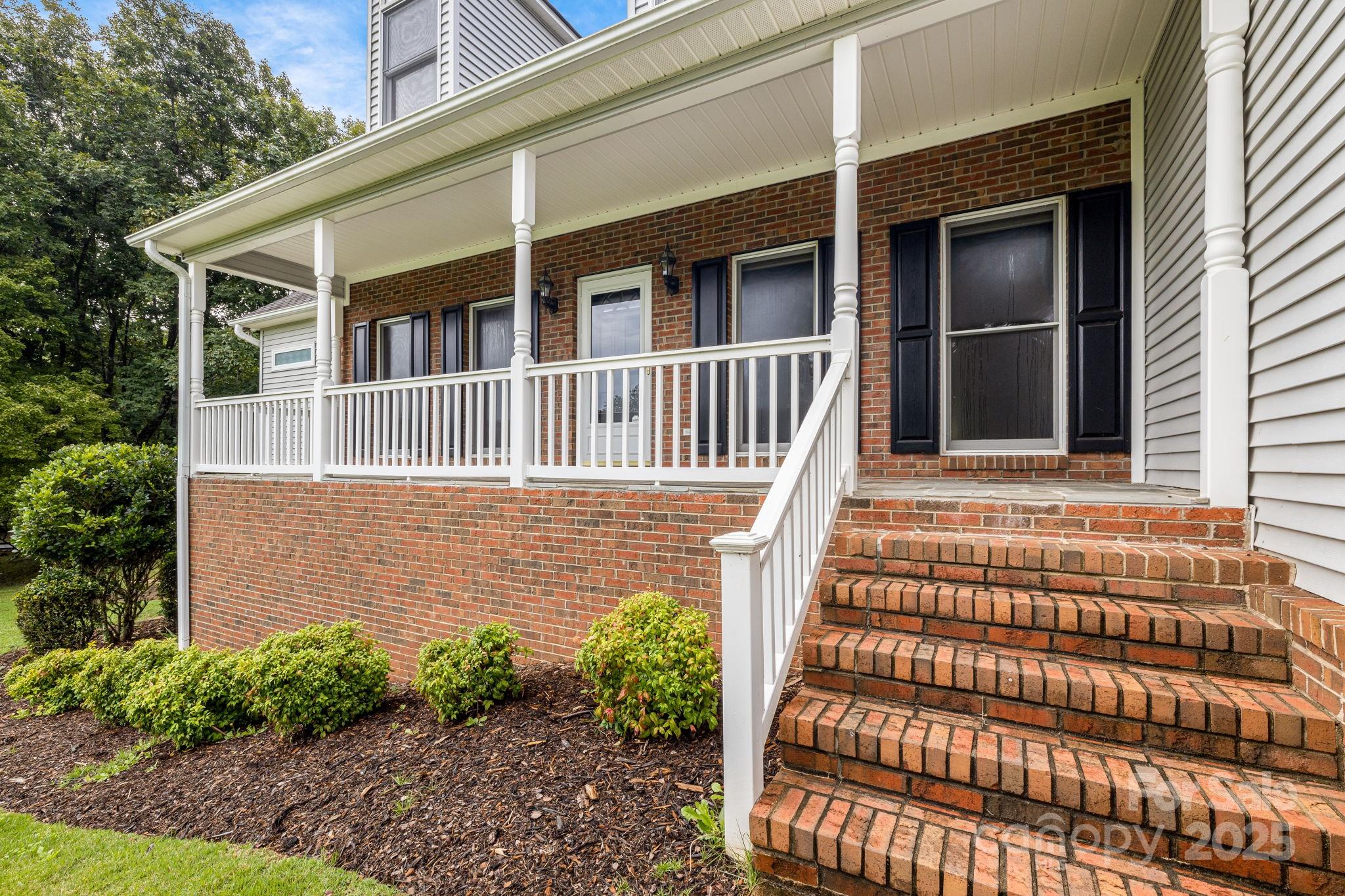 170 Stoneybrook Way