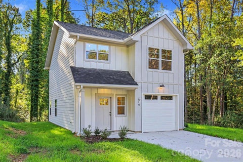 Photo of 514 Brookgreen Drive, Dallas, NC 28034 (MLS # 4436973)