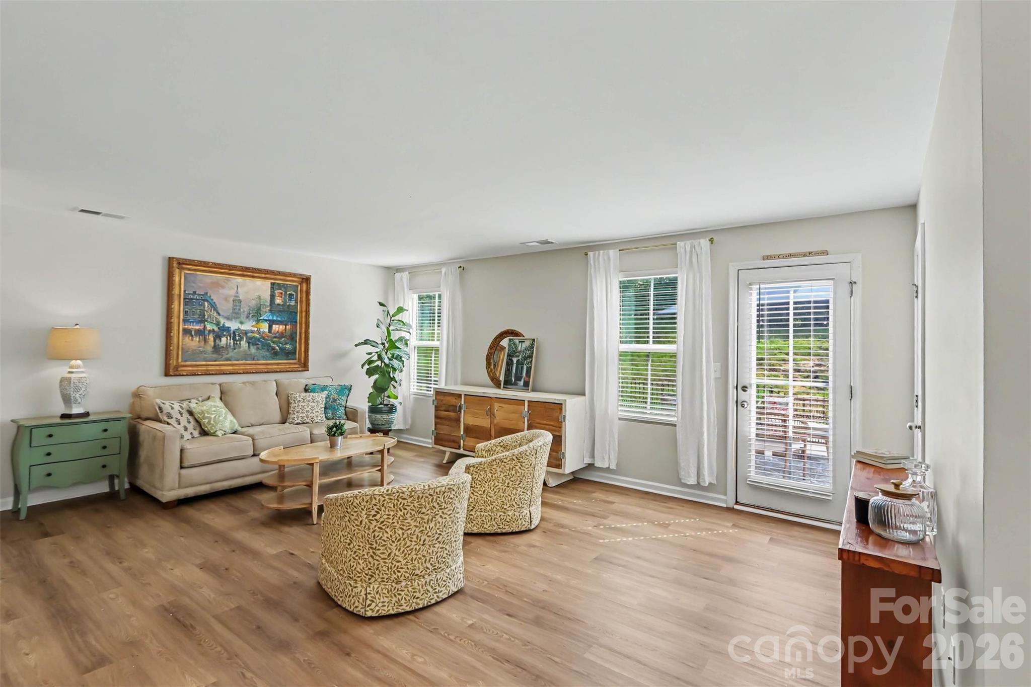 4112 Bowline Drive