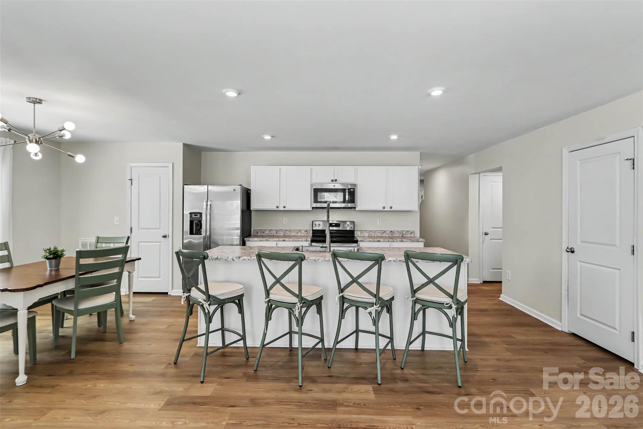 4112 Bowline Drive