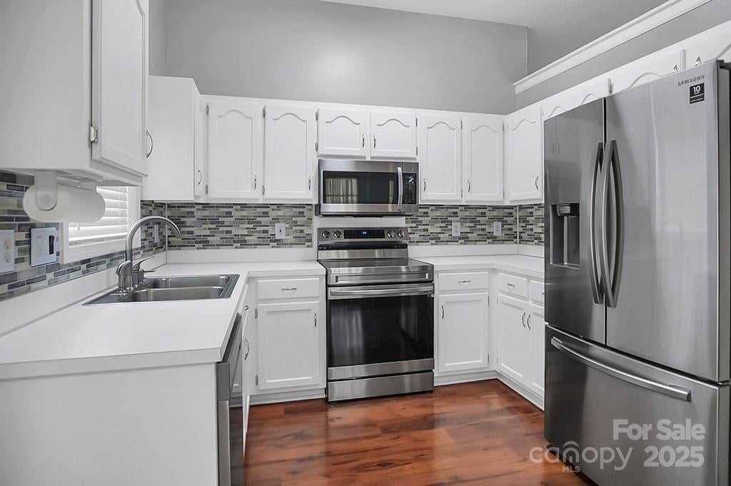 Hawk Ridge - Residential