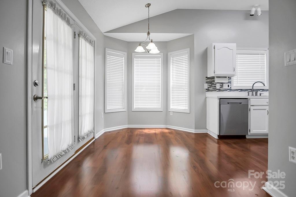 Hawk Ridge - Residential