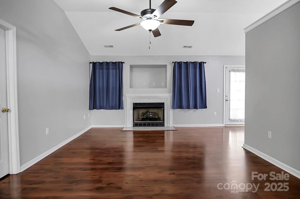 Hawk Ridge - Residential