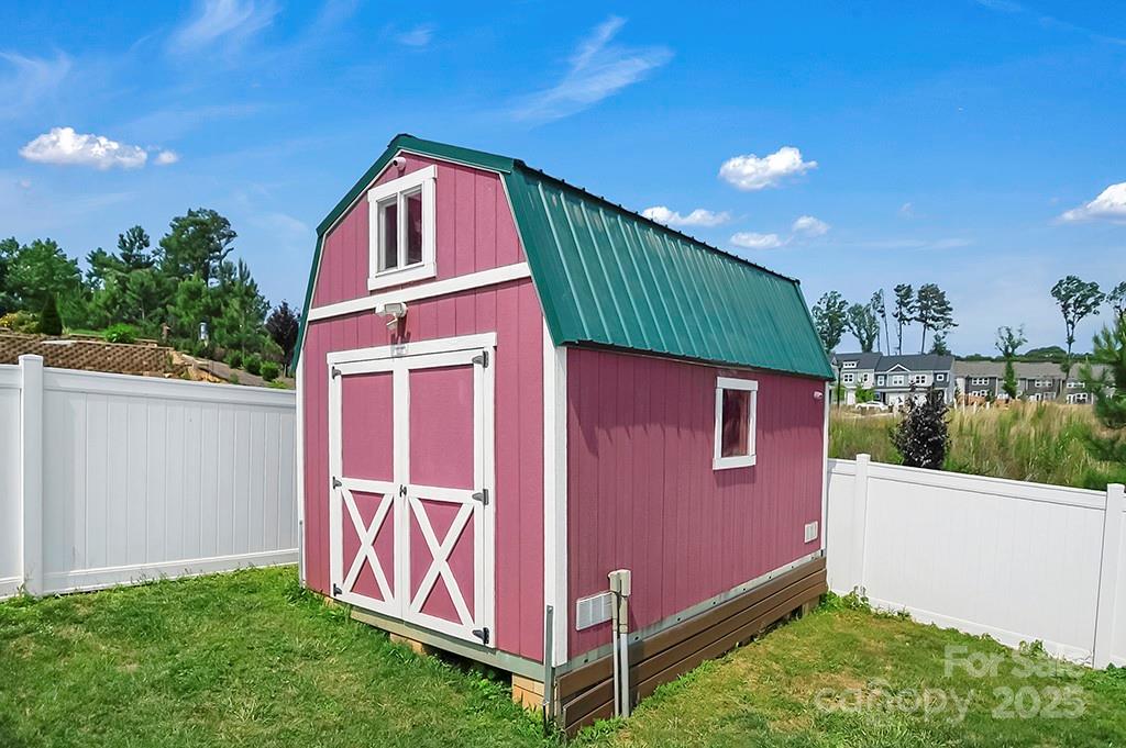 Hawk Ridge - Residential