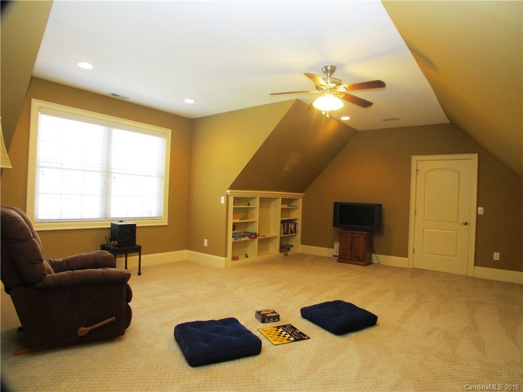 Water Edge - Residential