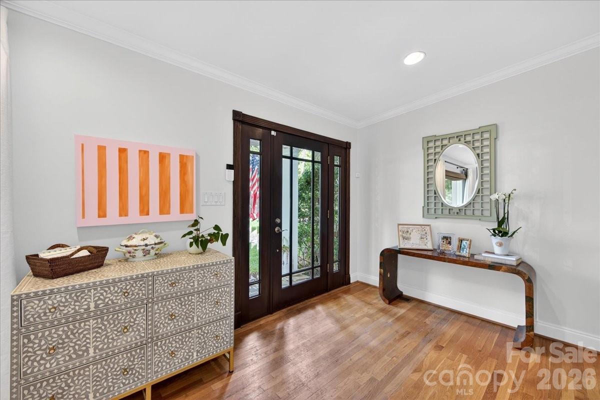3209 Fairfax Drive