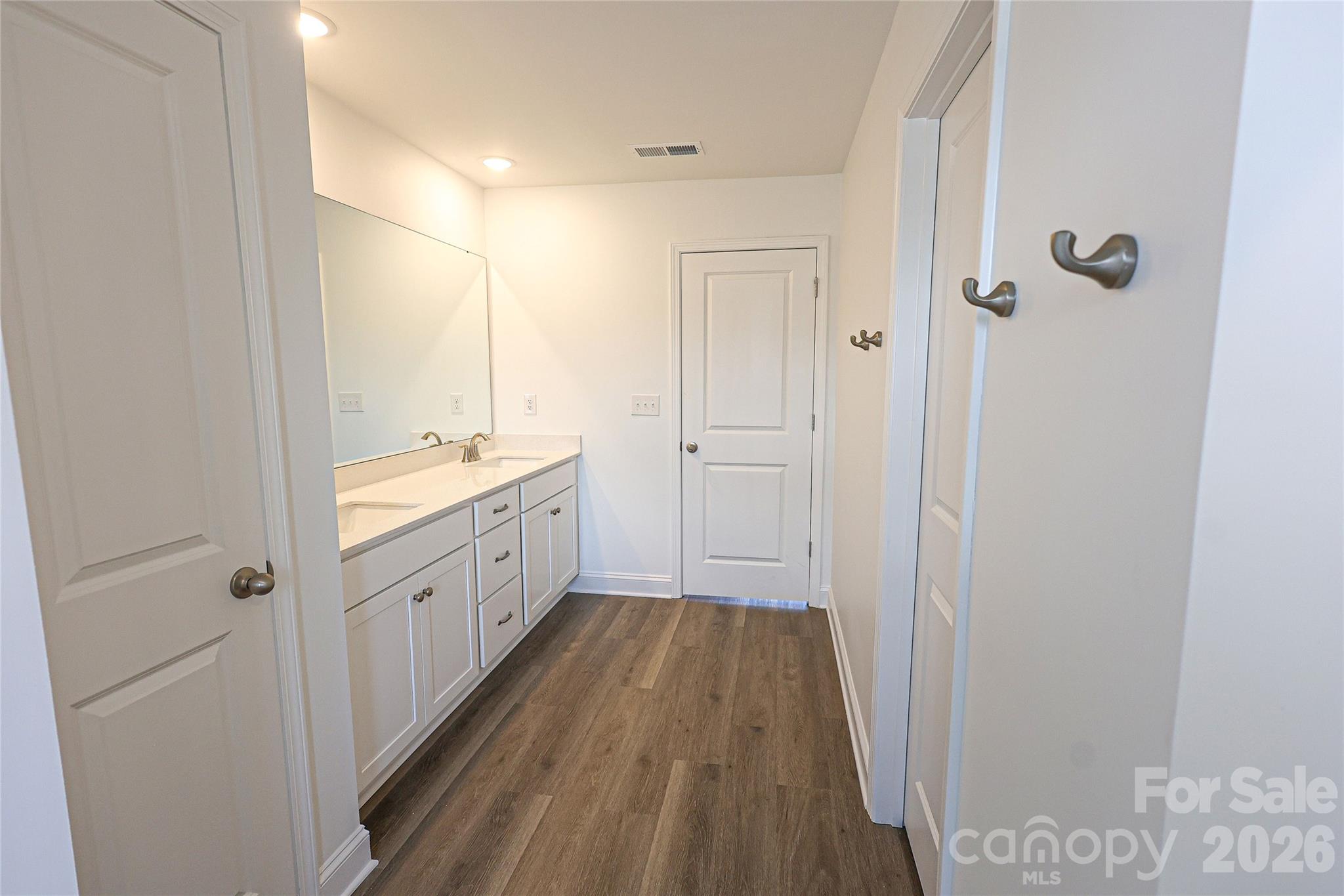 Rivercross - Residential