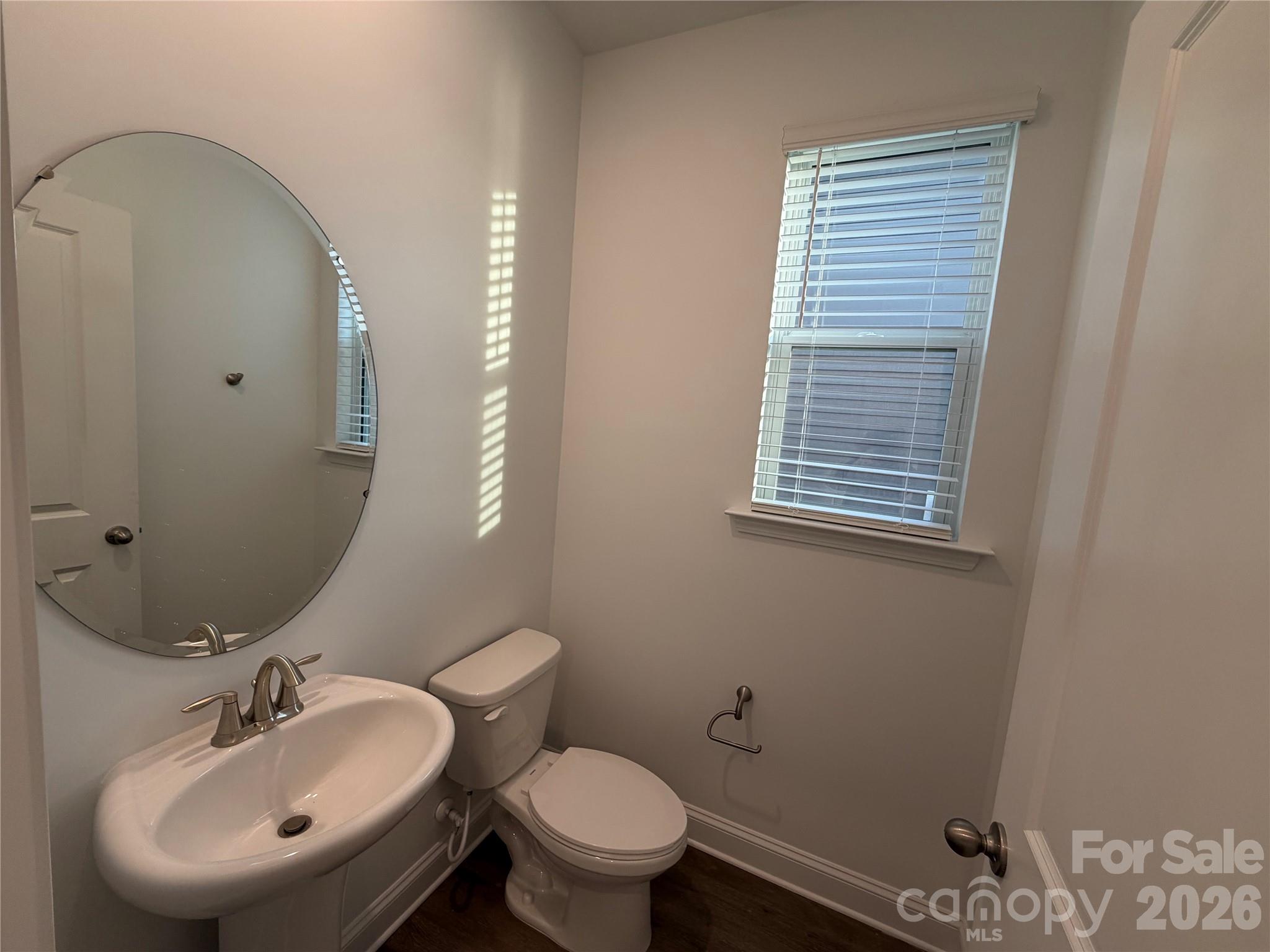 4990 Twin River Drive