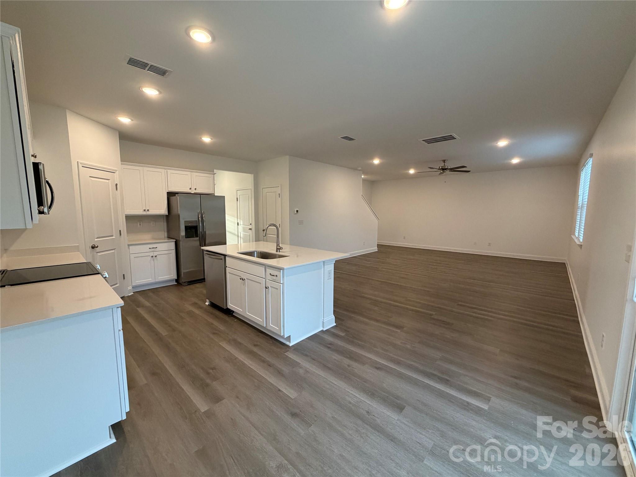 4990 Twin River Drive