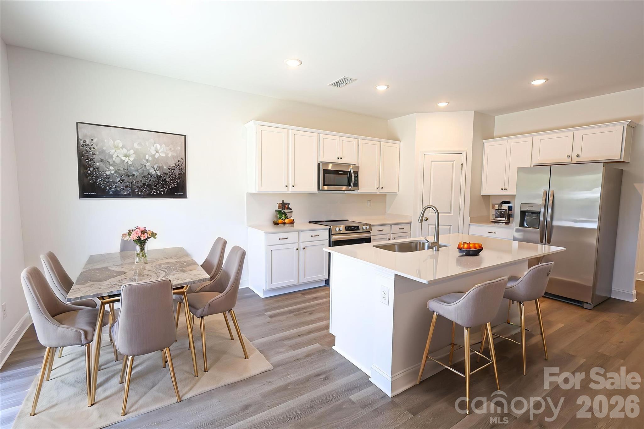 4990 Twin River Drive