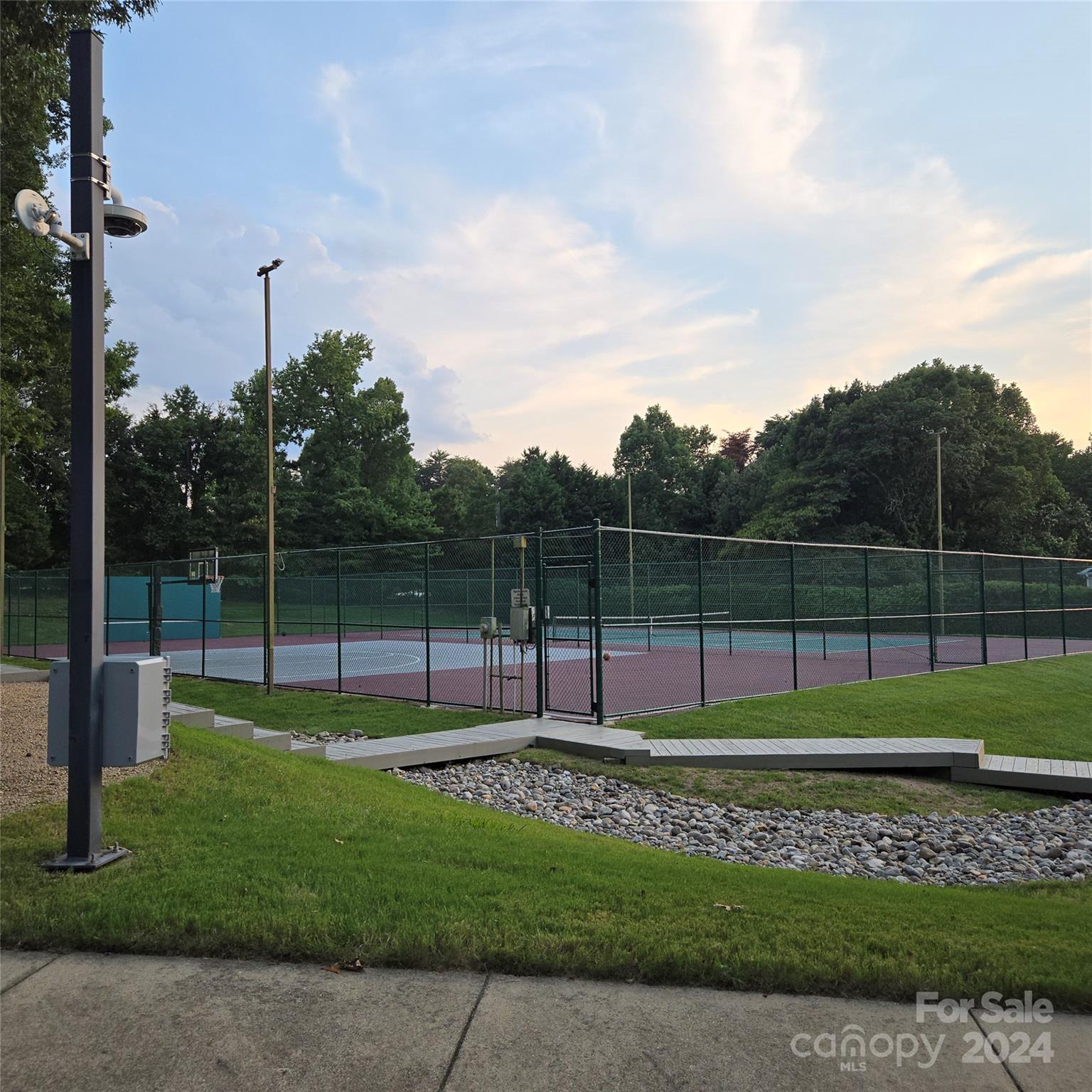 Riverpointe - Residential