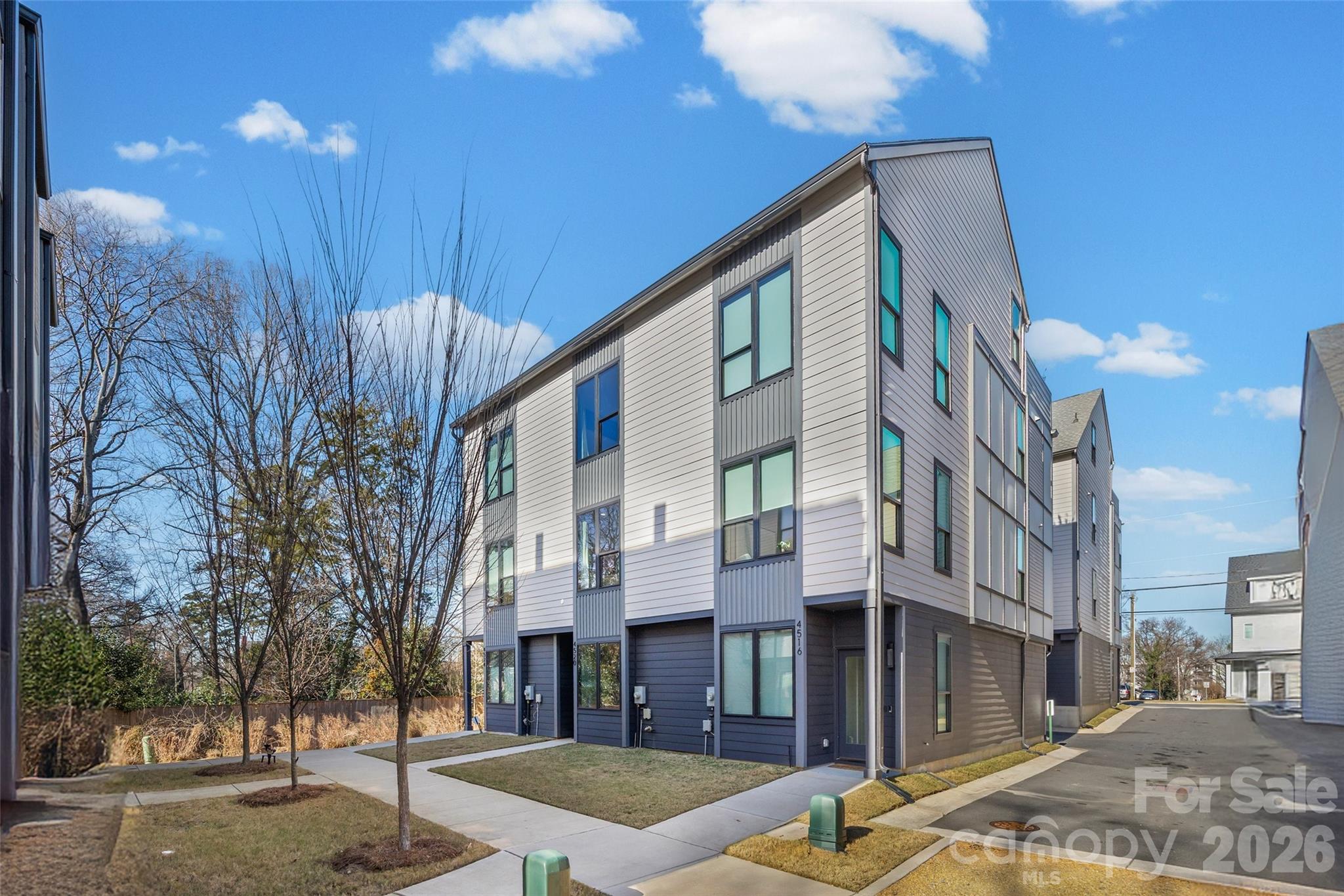 Bronson Square - Residential