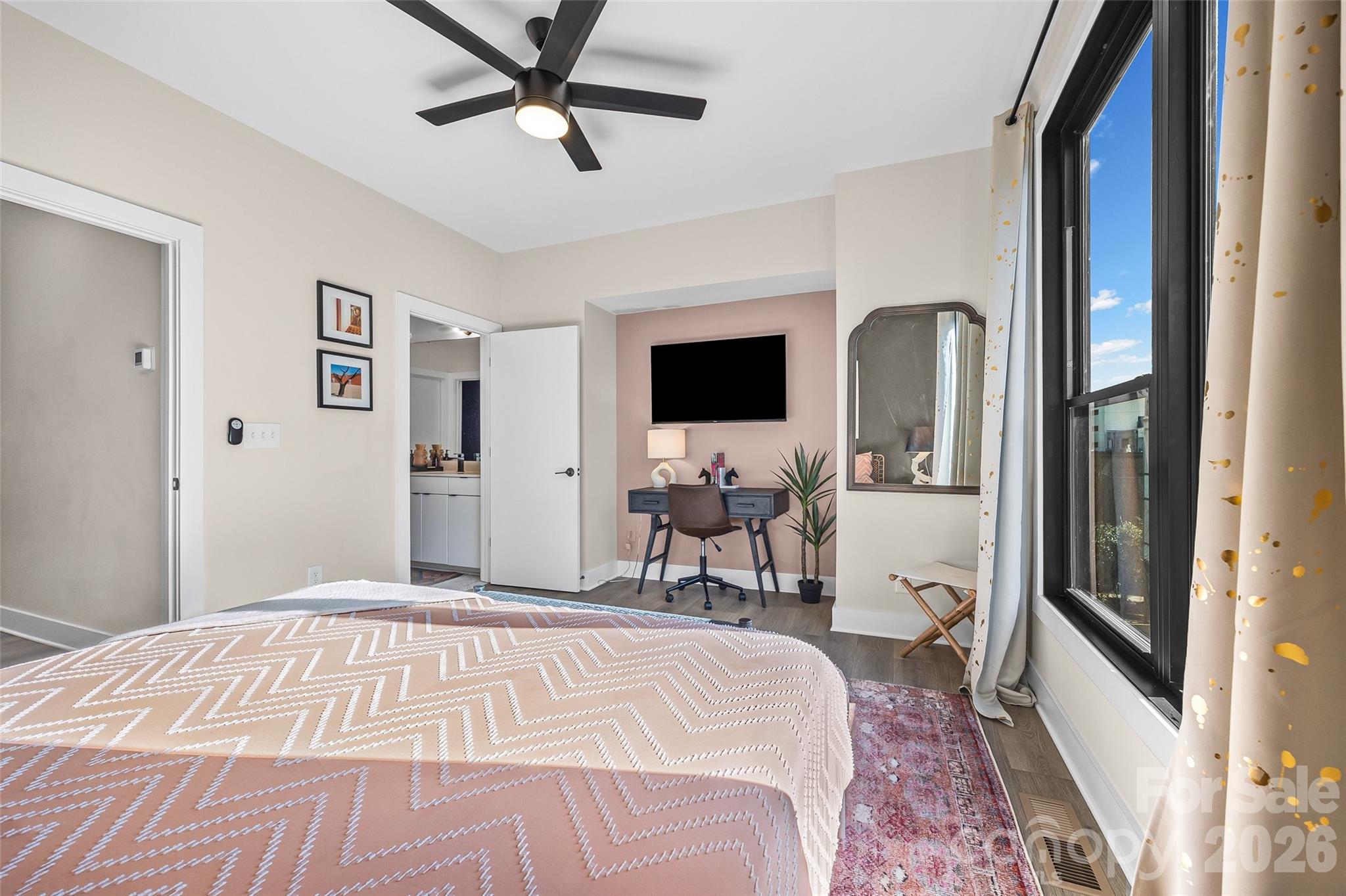 Bronson Square - Residential