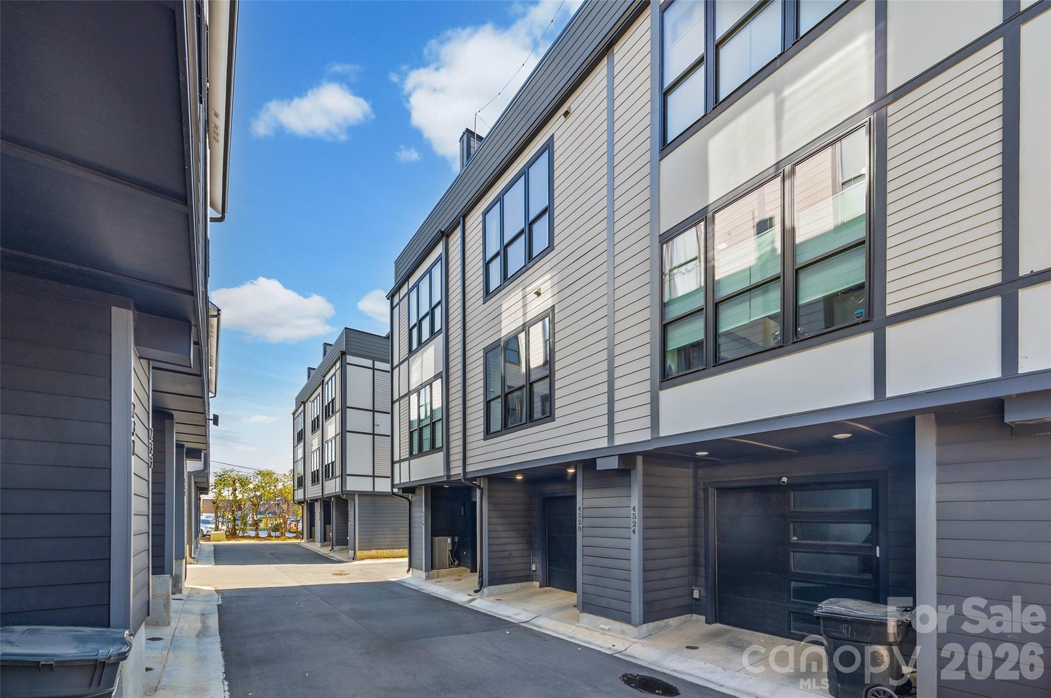 Bronson Square - Residential