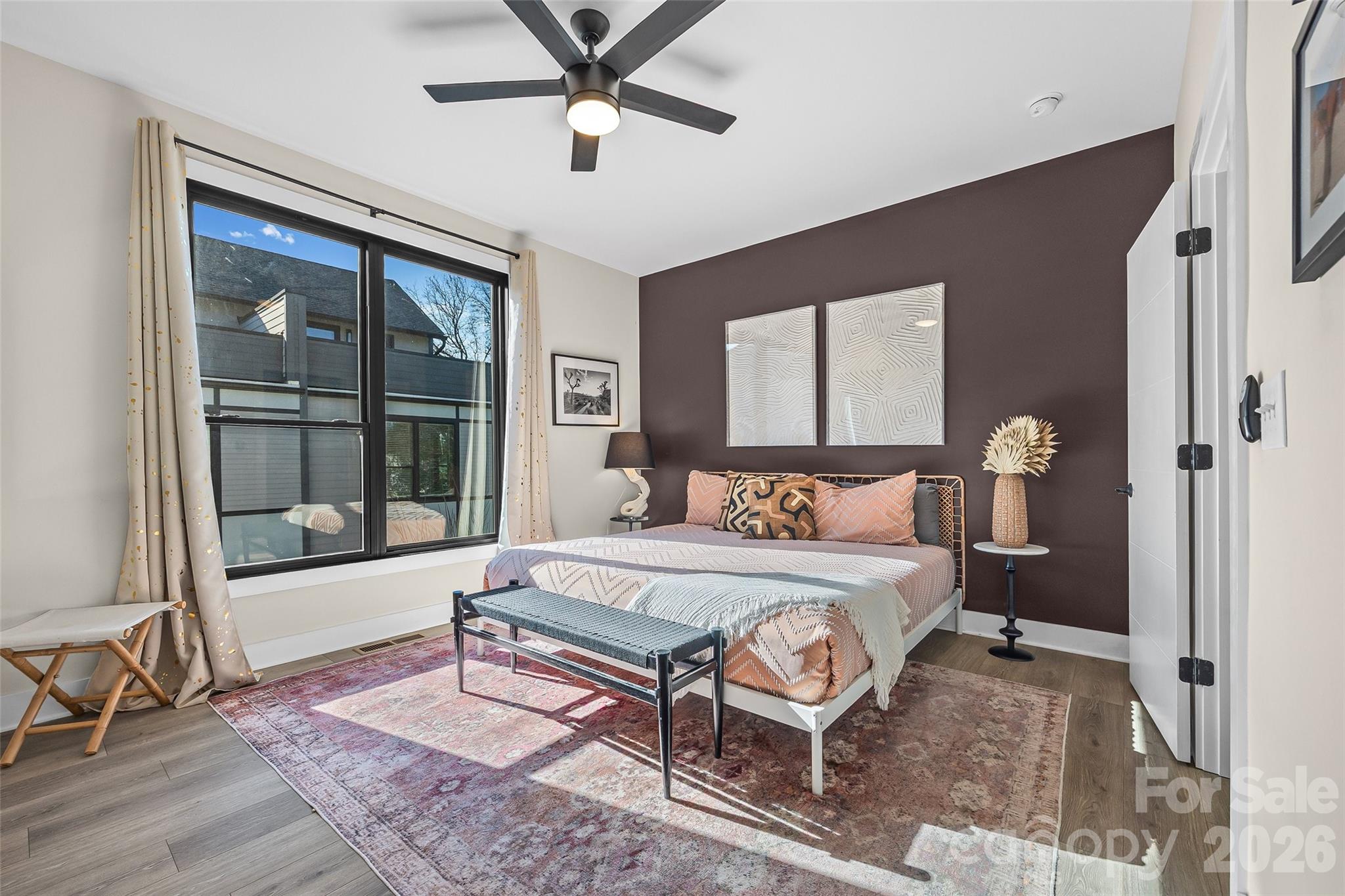 Bronson Square - Residential